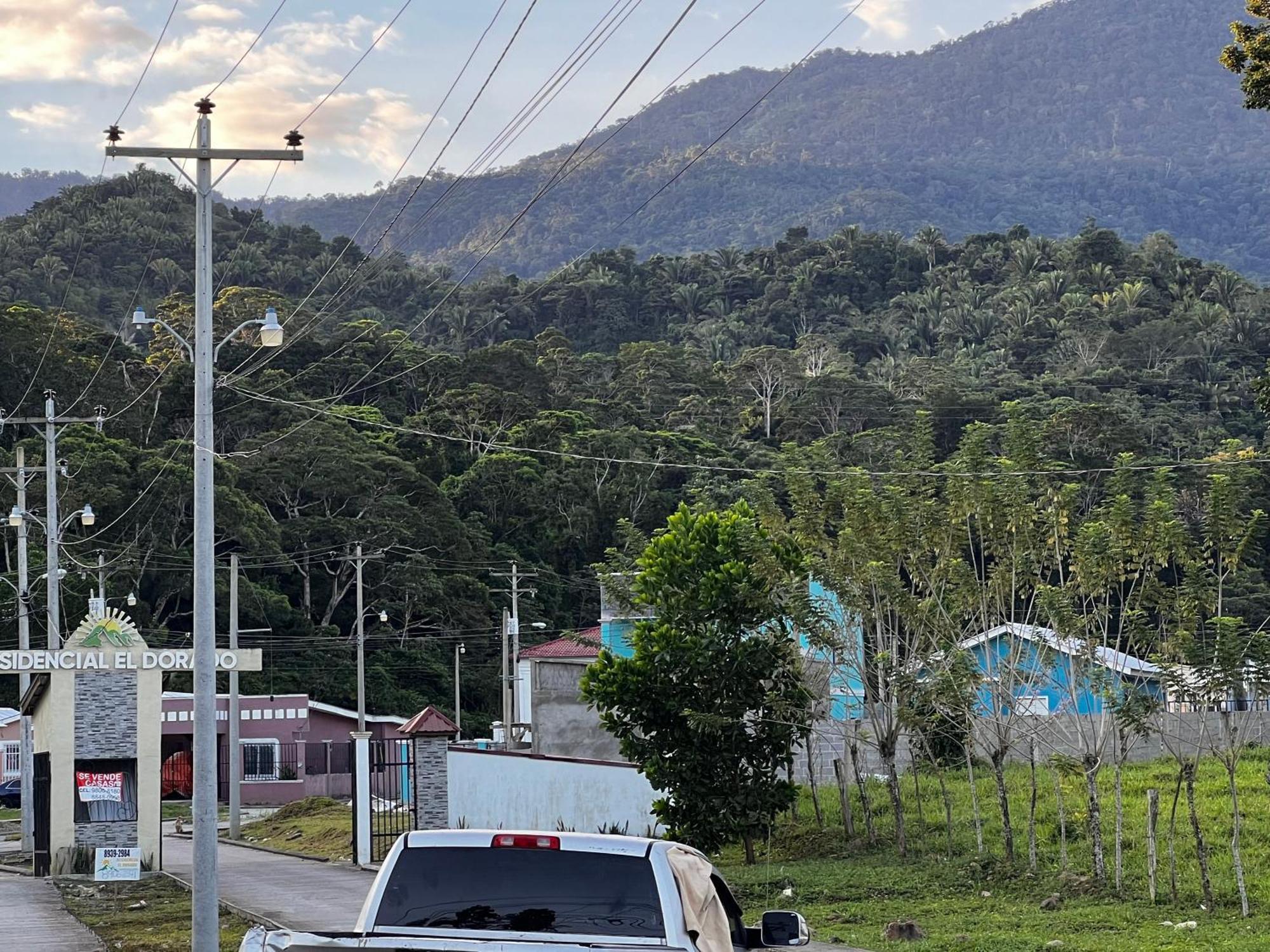 Enjoy This Vacation Home Close To The Beach! La Ceiba Exterior foto